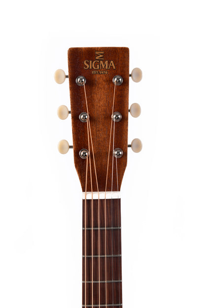 Modèle DM-15E-AGED, Dreadnought, table acajou massif, f/e acajou, touche & chevalet pau ferro, EQ Fishman, naturel"vieilli"
