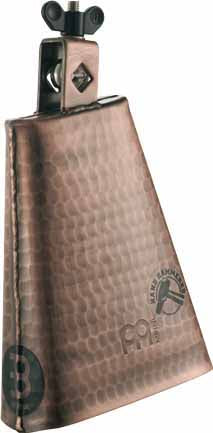 Cloche 6"1/4, acier martelé, avec attache, finition cuivre brossé