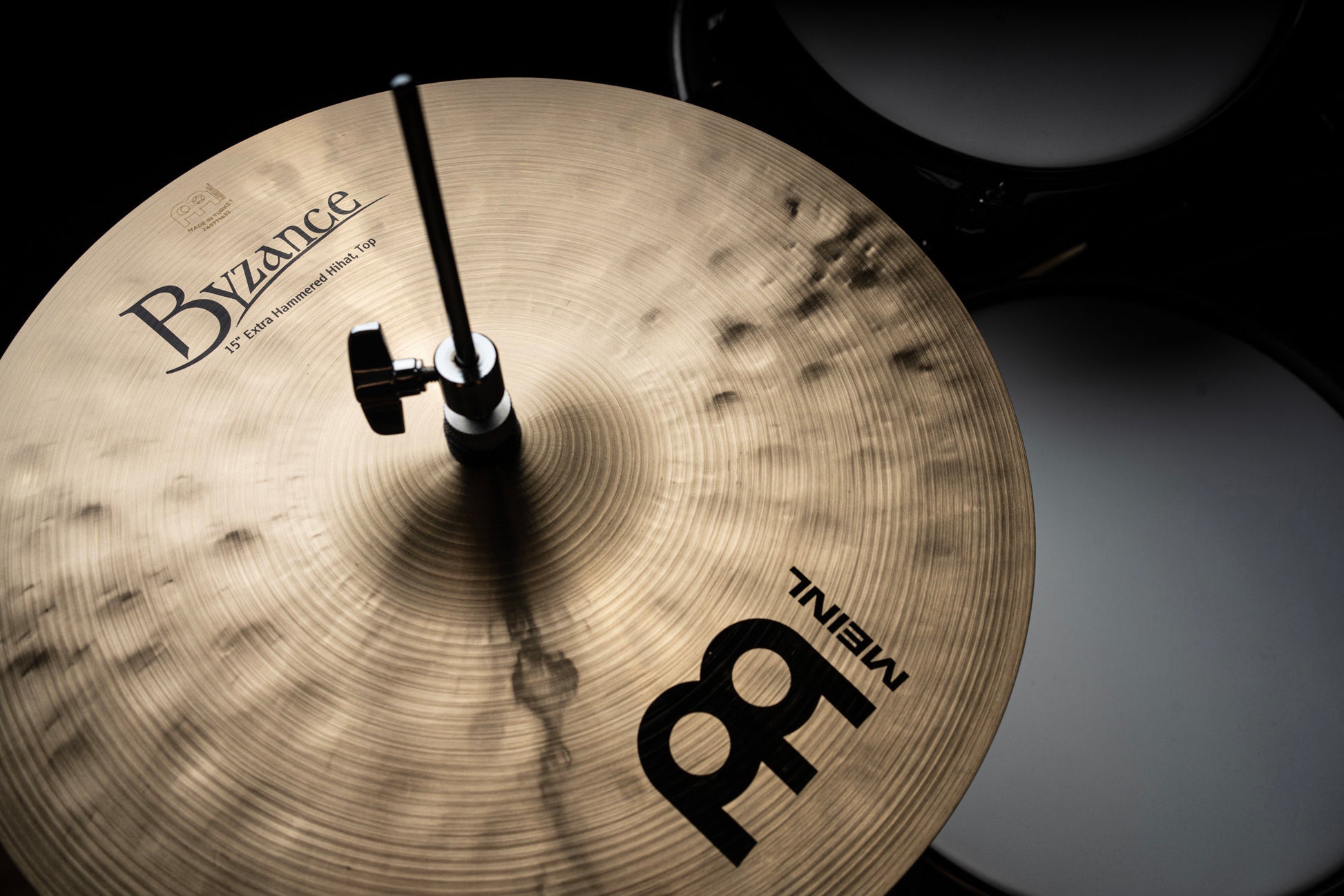 Charleston Traditional 15" Extra Hammered, Alliage bronze B20, Martelée à la main, Finition traditionnelle