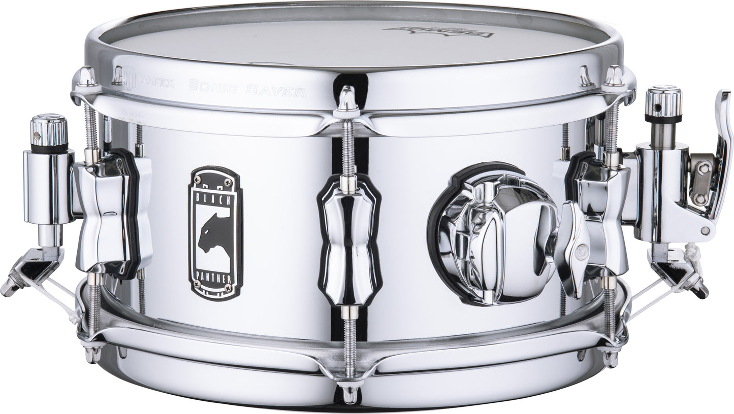 Caisse claire Mapex Black Panther acier"The Wasp" 10 x 5.5", accastillage chromé.